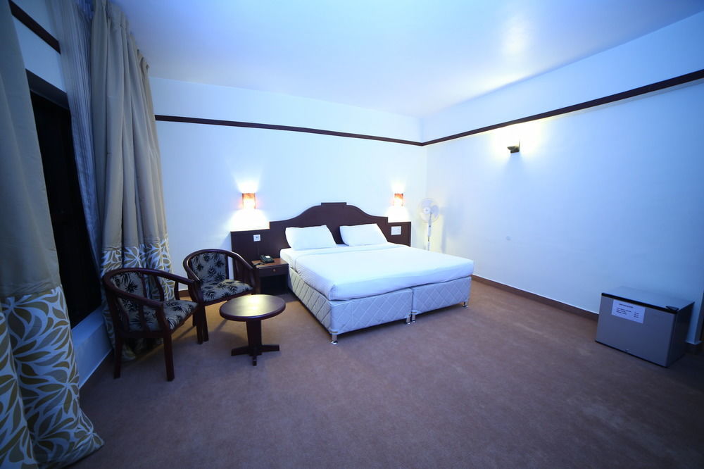 Ayur County Resort Chinnakanal ภายนอก รูปภาพ